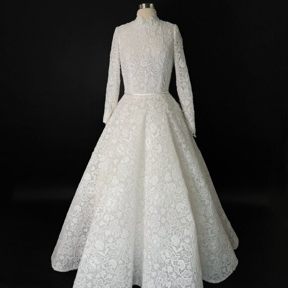 Preloved US6 Anna Augusta Modest Style Guipure Lace Bridal Gown - Picture 1 of 8